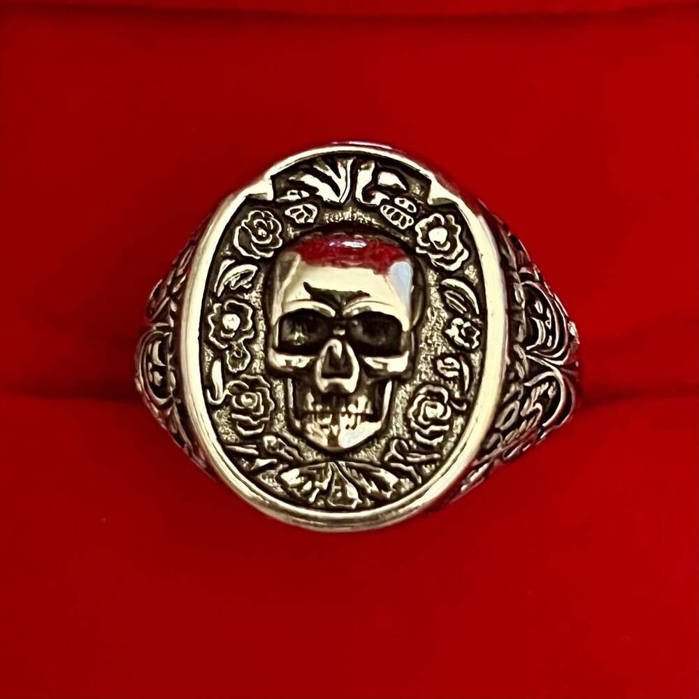 Skull and Roses Titanium Steel Silver Signet Ring Size 9